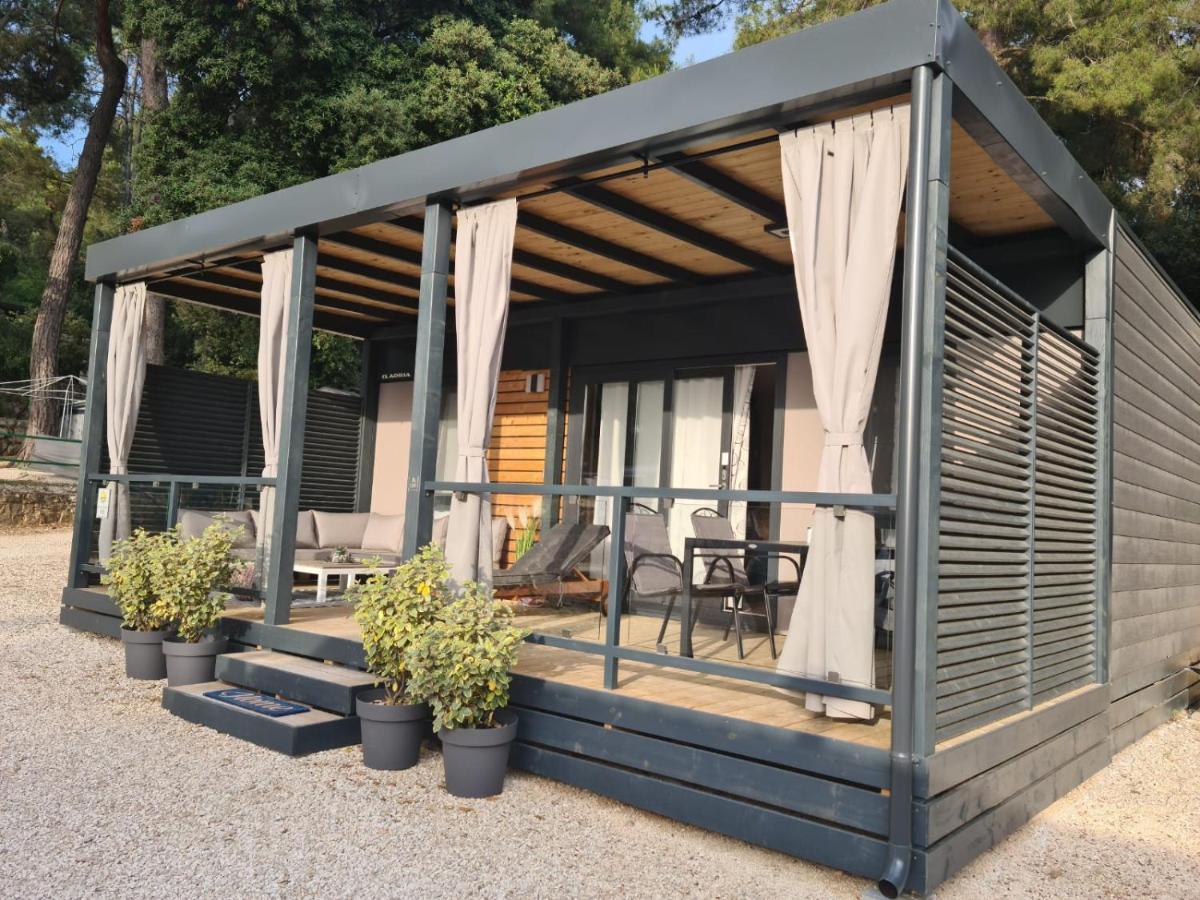 Hemy Casa - Lux Mobile Homes Rovinj Exterior photo