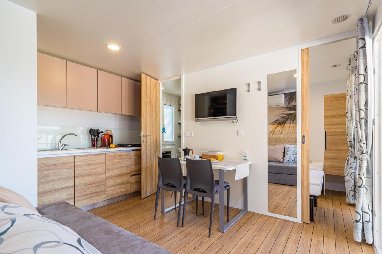 Hemy Casa - Lux Mobile Homes Rovinj Exterior photo